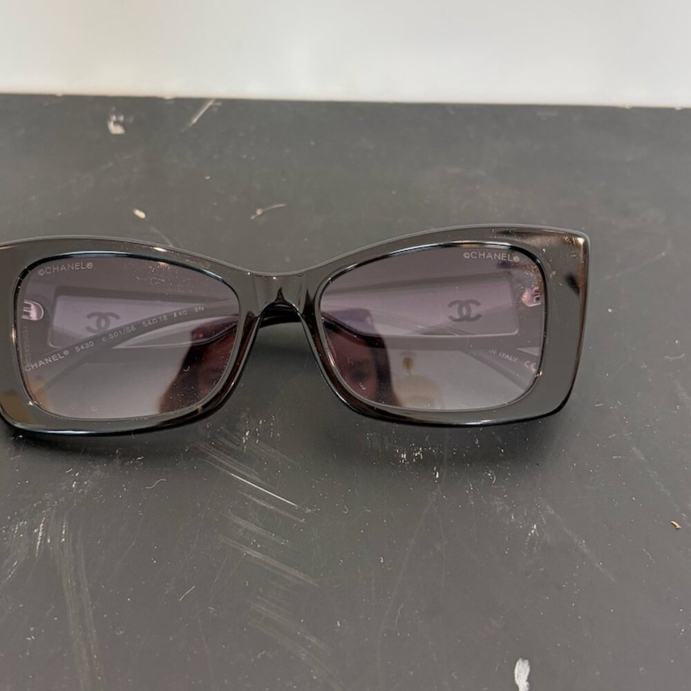Chanel Black Gradient 5430 CC Frame Rectangle Sunglasses - Picture 3 of 6